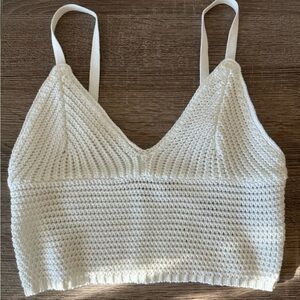 Size xs Hollister white crochet crop top